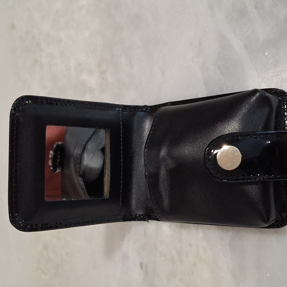 Cosmetic Case - Picture 5 of 6